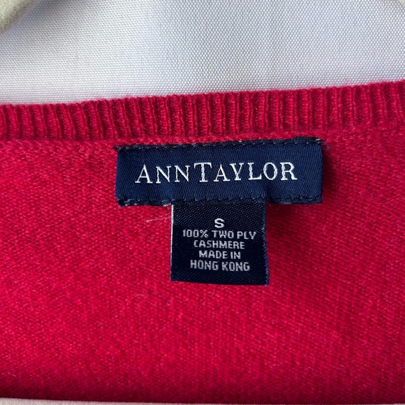 Ann Taylor Cashmere sweater/Cardigan - Picture 3 of 7